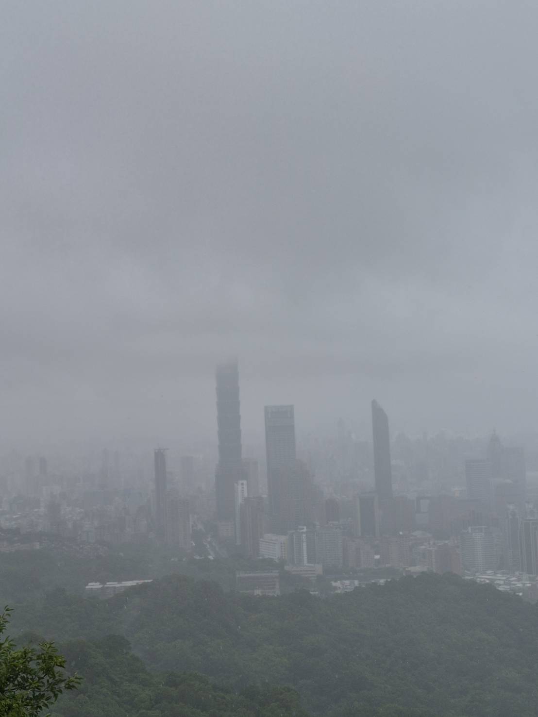 台北市今（5）天天氣 圖 ：  圖：謝步智/攝