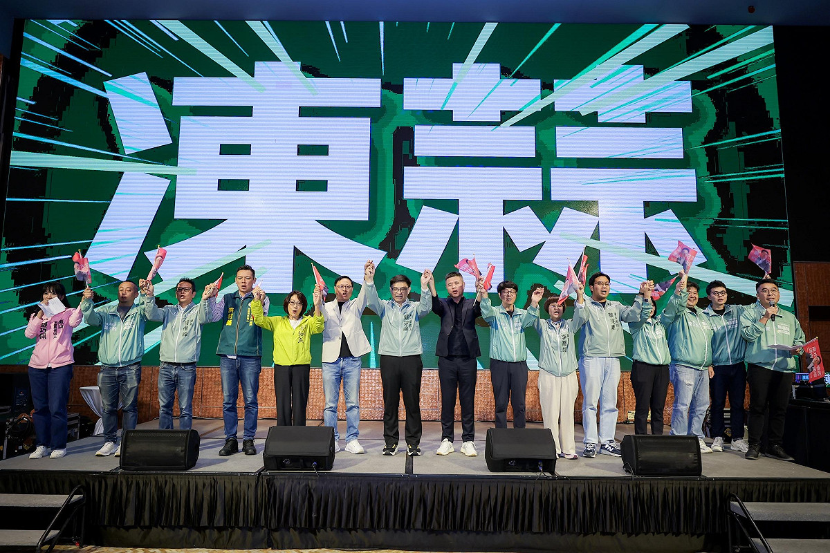 賴瑞隆「中山大學校友會後援會」成立，號召各領域中山校友集結相挺。 圖：賴瑞隆競辦／提供