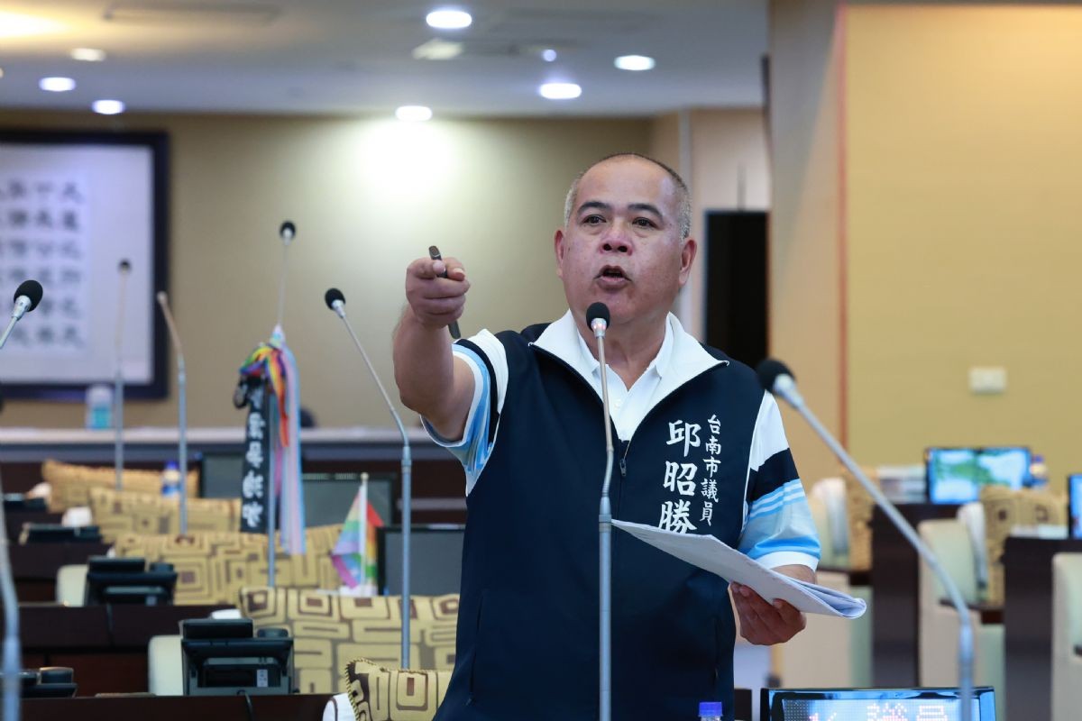 2022年第 5 名邱昭勝（8,896 票）和第 6 名黃麗招（8,841 票）差距僅有55票。競爭十分激烈。 圖：翻攝台南市議會網站