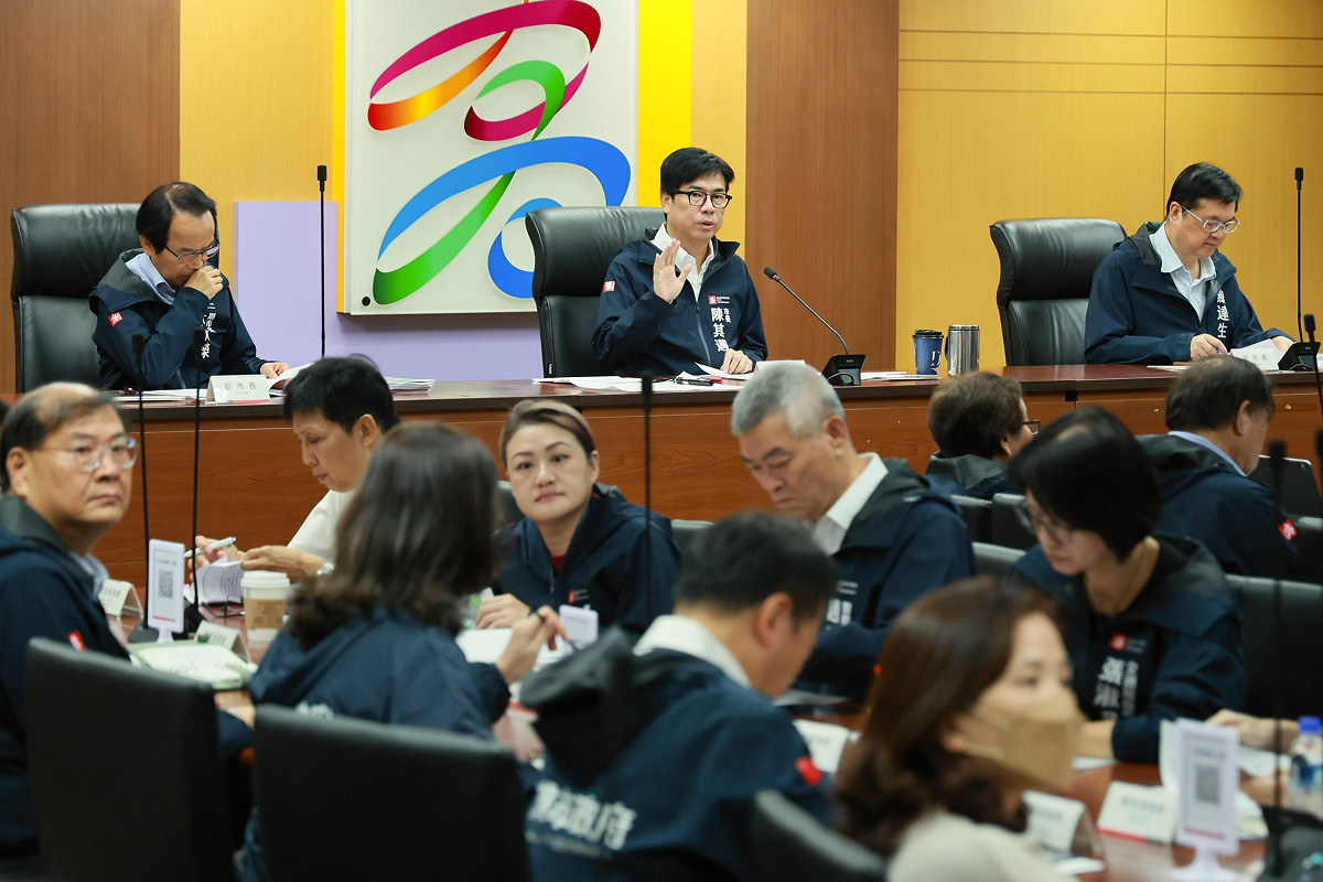 陳其邁8日在市政會議上聽取文化局簡報兩大國家級文化會展活動規劃。 圖：高雄市政府／提供