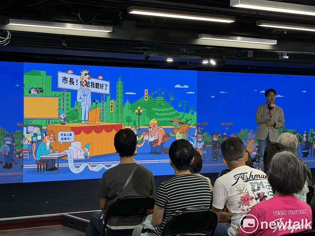 沈伯洋9日推出「市長，你給我聽好了」LINE互動平台，上線一天就湧入破萬則市民心聲。 圖：高逸帆／攝（資料照）