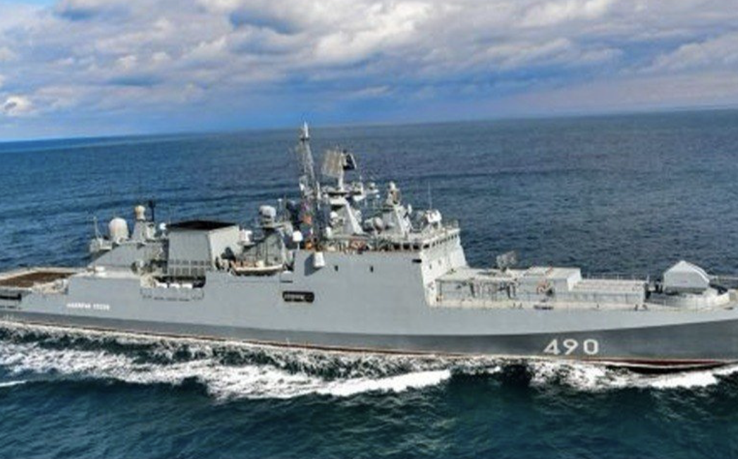 (影) 烏軍「海王星」擊中俄艦！黑海艦隊港口遭夜襲 戰火恐向地中海延伸