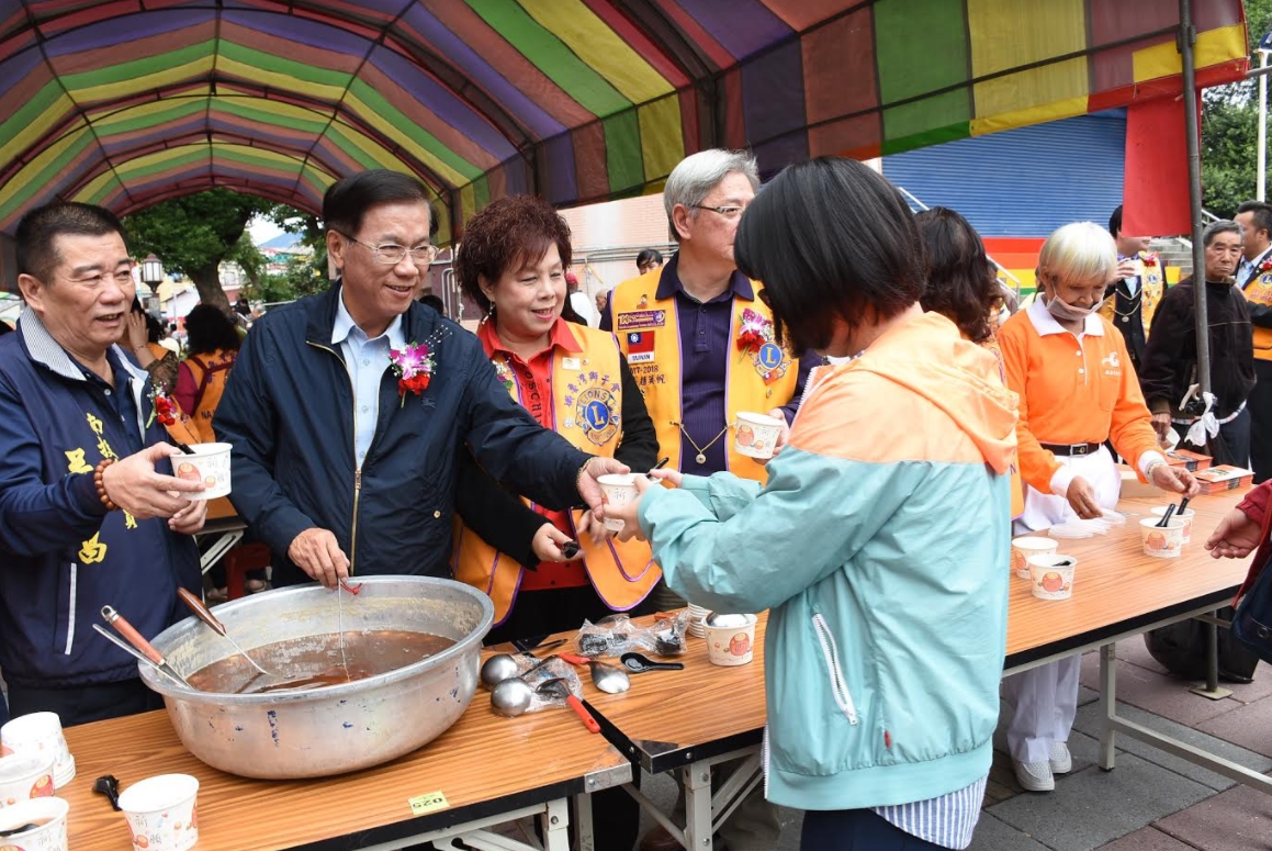 南投縣長林明溱表示，埔里處處充滿人情味，地方社團更是充滿愛心。 圖：南投縣政府/提供