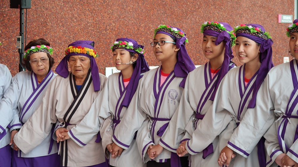 泰山國小傳承加蚋埔傳統祭典歌謠。 圖：屏東縣文化處/提供