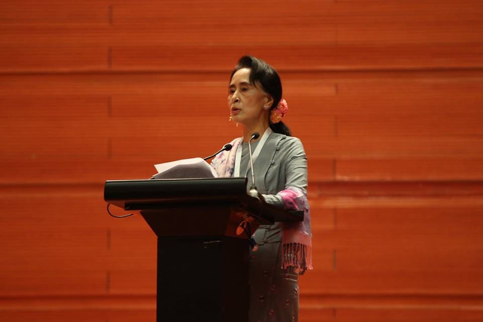 緬甸實際領導人翁山蘇姬因為處厘羅興亞難民議題不當，飽受國際批評。 圖：翻攝翁山蘇姬臉書 (資料照片)