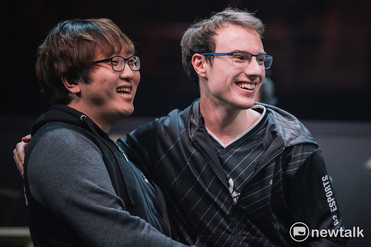 歐洲戰隊 G2 打野 Trick 轉會至韓國戰隊BBQ。左為Trick，右為G2打野Perkz。 圖：翻攝自LoL Esports Photos flickr