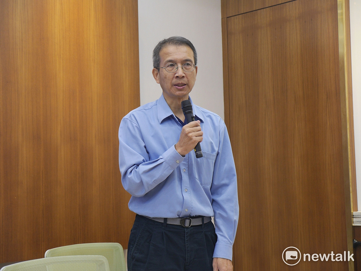 面對藍委一再質疑為何可以把陽明山、恆春公園監測站納入計算，謝炳輝最後才鬆口說，目前是把公園監測站兼一般監測站來使用。 圖：趙婉淳／攝