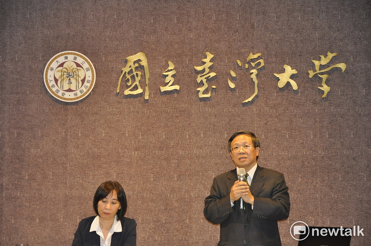 台大副校長張慶瑞參加台大校長遴選，被問到中國新歌聲活動爭議，他認為「沒有責任歸屬問題」。 圖：陳香蘭／攝