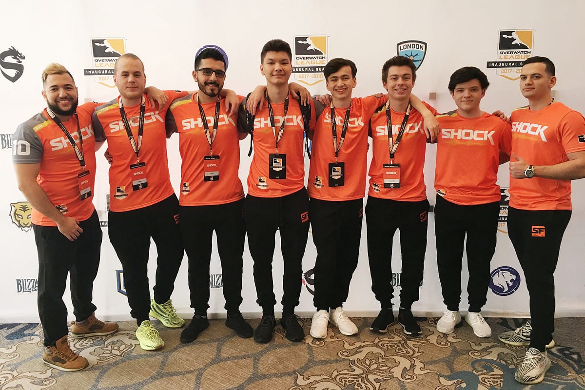 舊金山震撼全員換上隊服合照。 圖：翻攝自San Francisco Shock推特