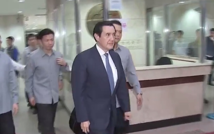 台北地檢署今晚表示，為了不讓前總統馬英九（圖）多次奔波，訊問時間才較長，過程中有讓他長時間休息，絕無「疲勞訊問」。 圖：翻攝youtube