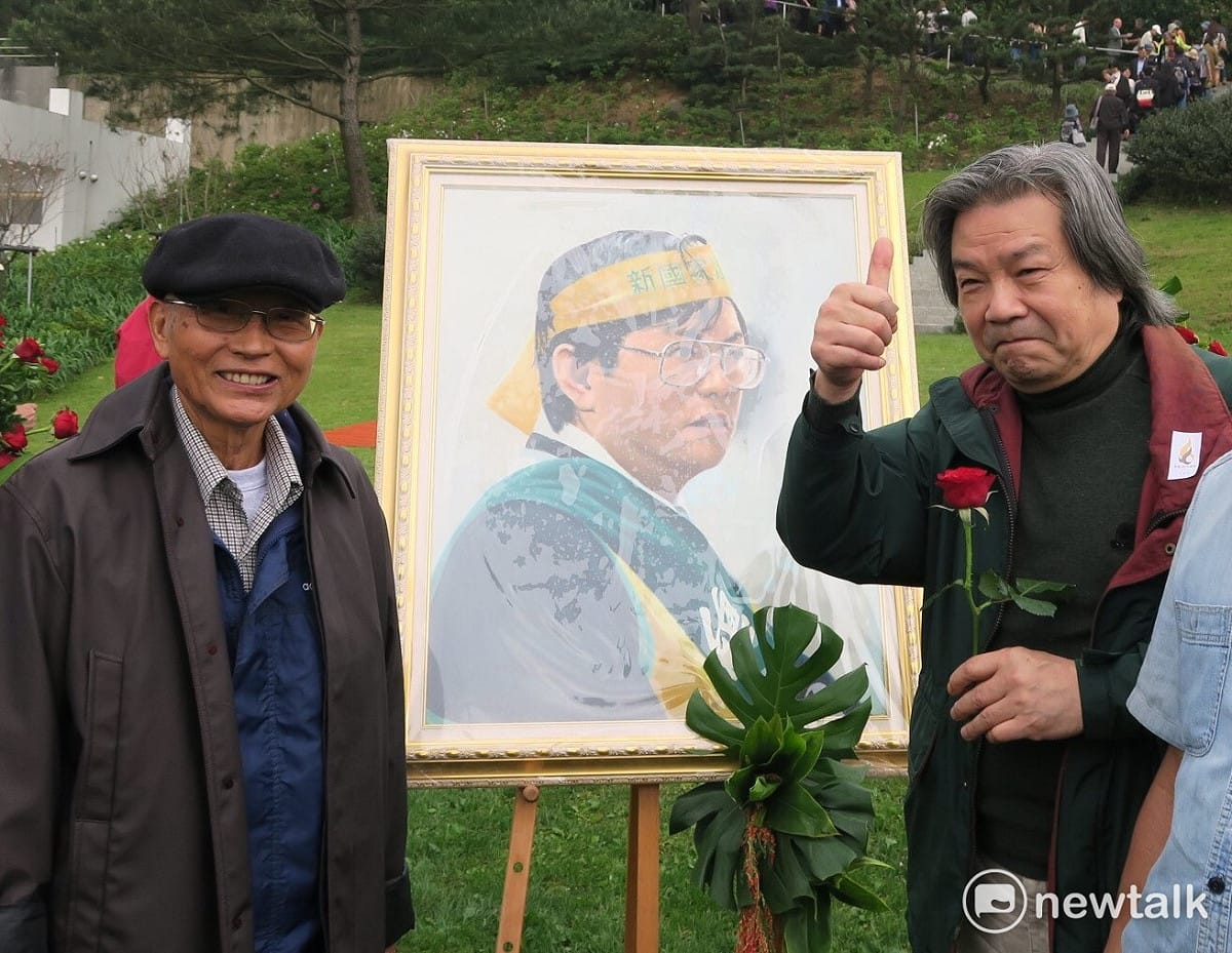 1989年的立法委員選舉，戴振耀就開著那台中古裕隆車全台走透透。 圖：邱萬興/攝