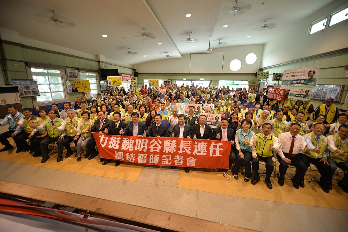 洪耀福指出，彰化不能再走回頭路，彰化一定要向前走。 圖：民進黨部/提供