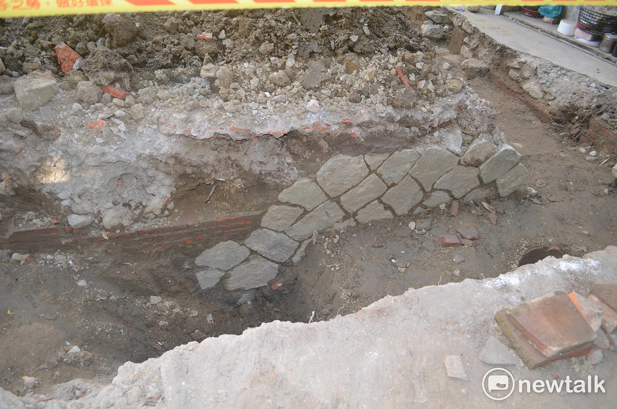 嘉義市發現疑似清朝城門遺跡。 圖：蔡坤龍/攝