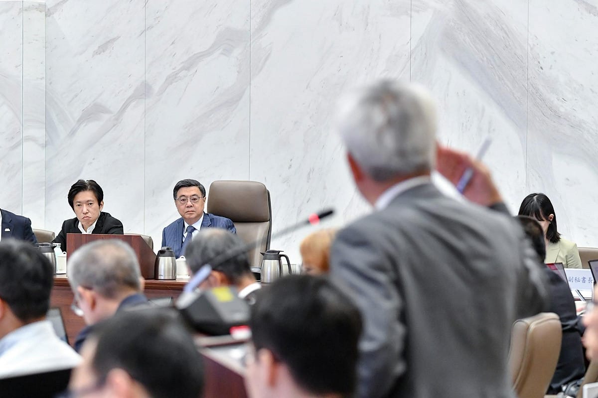 行政院長卓榮泰10日主持「行政院115年第4次治安會報」，聽取各單位報告。 圖：行政院提供