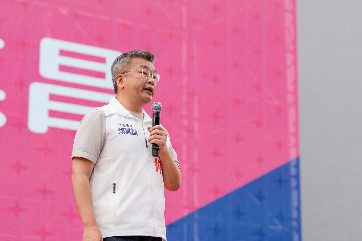 蔡其昌出席「台中市長參選人何欣純競選總部」成立大會。 圖：民進黨提供