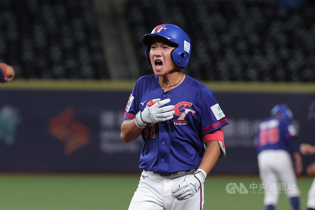 U18亞洲青棒錦標賽台日大戰，台灣打者全永樂全場3打數敲出1支安打，上壘時一度吶喊振奮士氣。中央社記者翁睿坤攝　115年9月12日