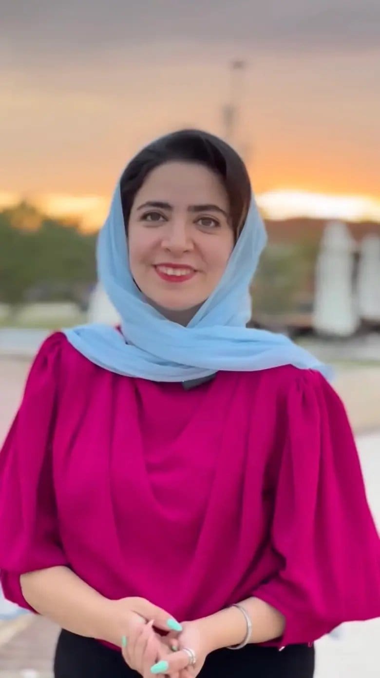 33 歲的伊朗女性部落客珊莎巴迪（ Soda Ebrahimi Shamsabadi ），因在社群網路上公開發文譴責伊朗最高領袖哈米尼而被處死。 圖：翻攝自@Realneo101