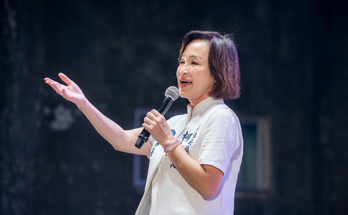 柯志恩表示未來她若有機會帶領高雄，將提出老屋重建計畫與補助機制，確保市民安全。 圖：柯志恩競辦／提供