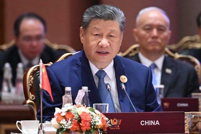 第 18 屆金磚國家峰會於當地時間 12 、 13 日在印度新德里舉辦。然而，會議舉行期間，中國國家習近平疑似突發身體不適，且並未出席同日晚間舉辦的晚宴，相關話題引發網友熱議。 圖：翻攝自 @IndiaObserver23 X 帳號