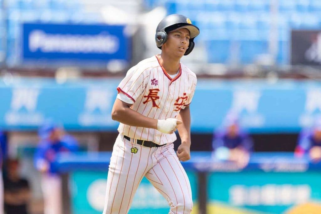 桃園盃棒球賽青少棒組，北市長安14日以4比3擊敗桃園新明、奪下冠軍，艾太郎賽會展現出色打擊能力，拿下全壘打獎、打點、打擊獎第1名。（大會提供）中央社記者謝靜雯傳真　115年9月14日