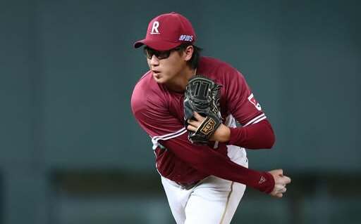 莊昕諺遭球擊中臉部 球團：顏面骨折、牙齒斷裂 今動手術「一起等他回來」