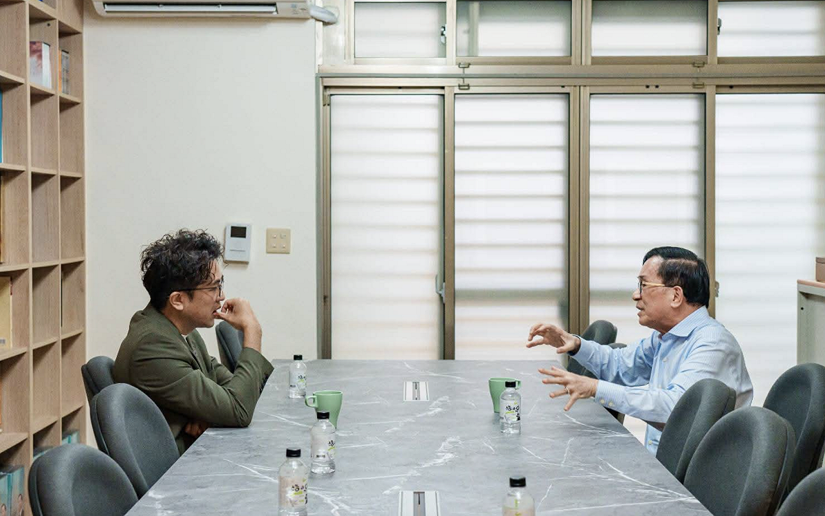 沈伯洋拜會陳水扁並討論相關議題。 圖：翻攝自沈伯洋Threads