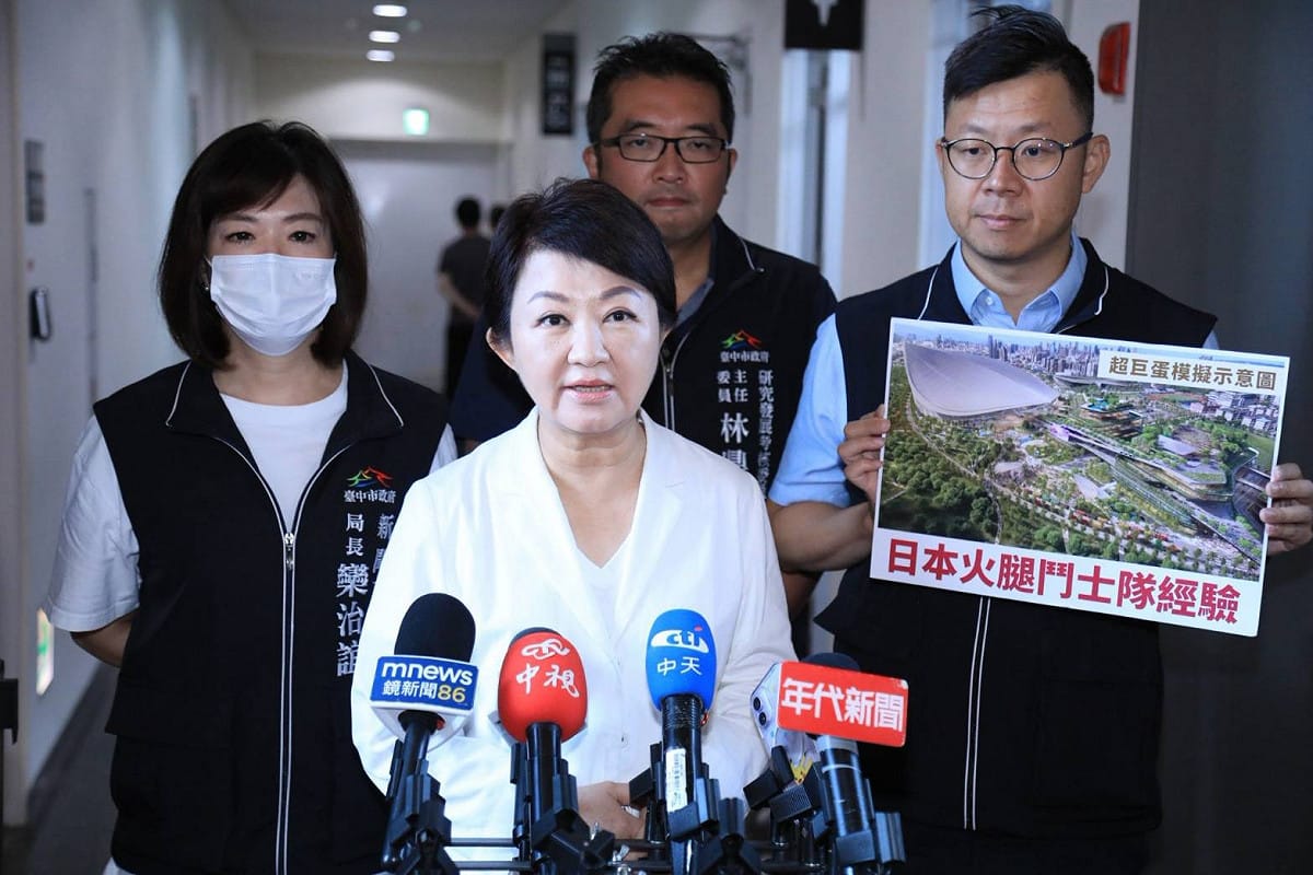 盧秀燕聲援蔣萬安 批評綠營「選舉要有運動家精神、不該波及妻小」。 圖：台中市政府/提供