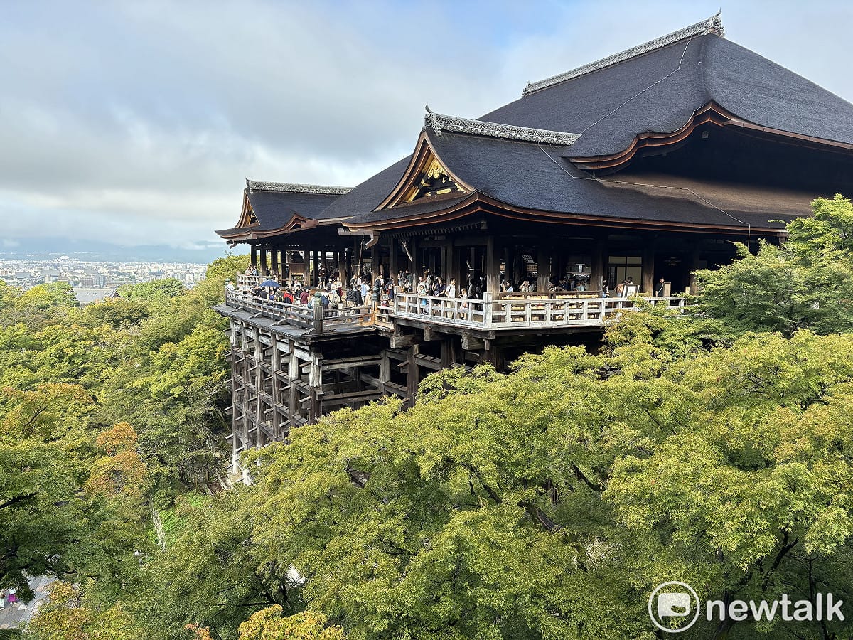 日本政府觀光局16日公布8月訪日旅客統計。8月訪日外國旅客人次為309萬8,900人，較去年同月減少9.6%。（圖為京都清水寺） 圖：詹家威/攝（資料照）