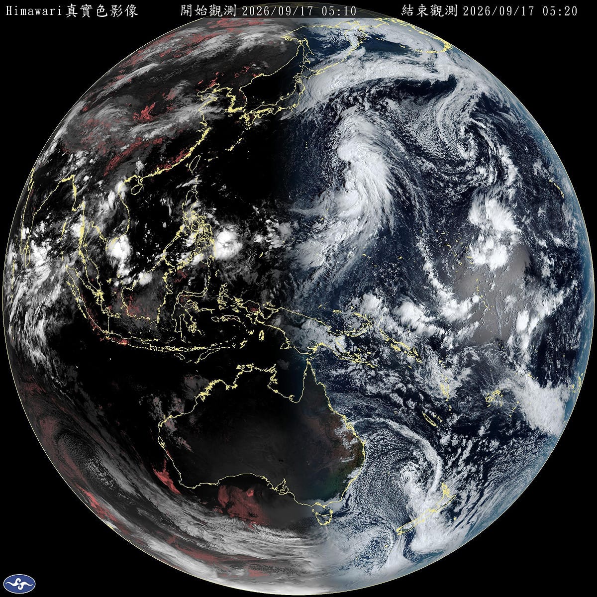 從最新衛星雲圖來看，可以發現目前地球的日夜分界線已逐漸接近垂直。 圖：取自鄭明典臉書