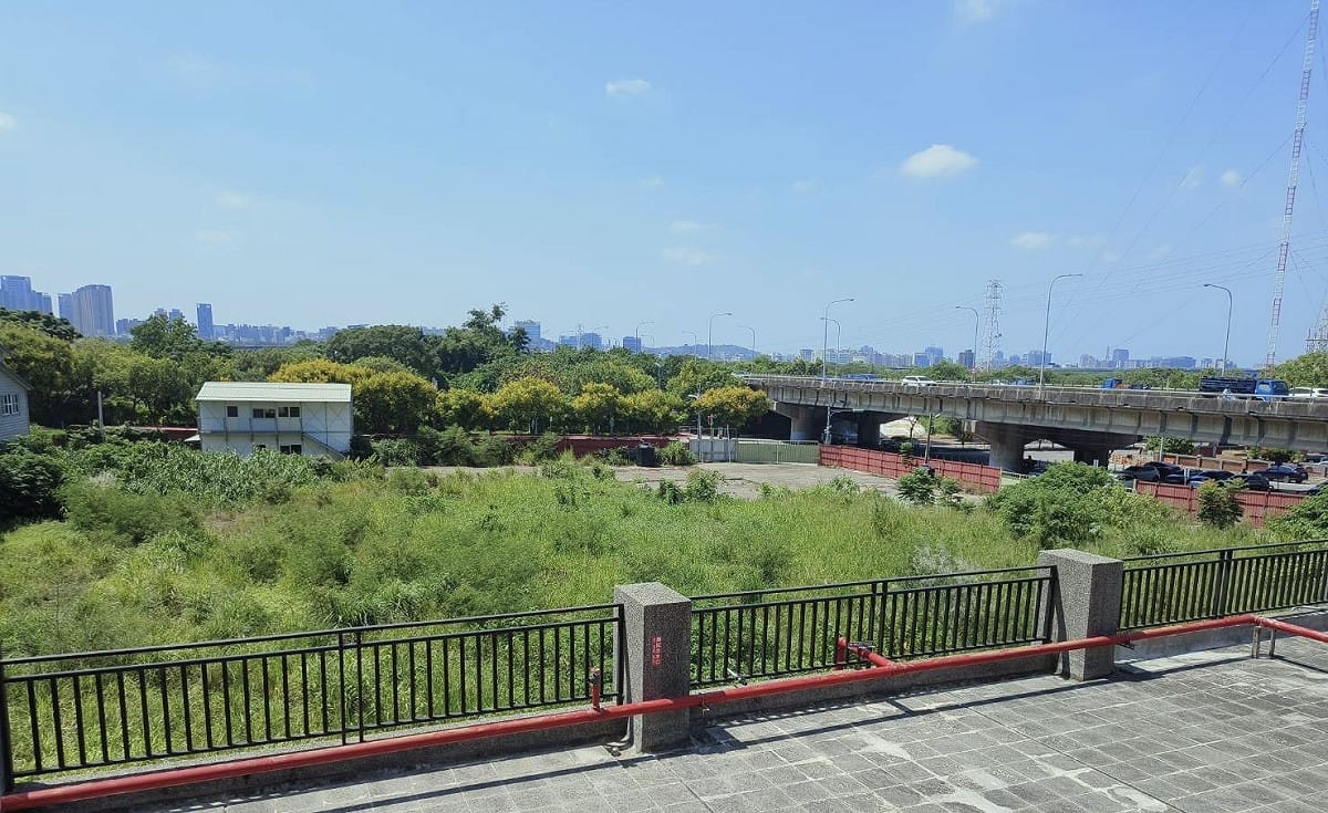 打竹北東區市場改建案歷經幾度調整，改建經費從最初的3.8億元暴增到14億元，改建案至今仍未開工。 圖：徐欣瑩競選辦公室/提供