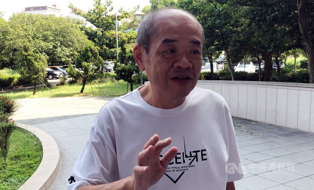 前嘉義市議會議長莊豐安涉共同詐欺罪被判處1年5個月徒刑定讞，台灣嘉義地方檢察署通知18日上午發監執行；莊豐安到嘉檢報到時僅對媒體說：「尊重司法、謝謝大家。」中央社記者黃國芳攝　115年9月18日
