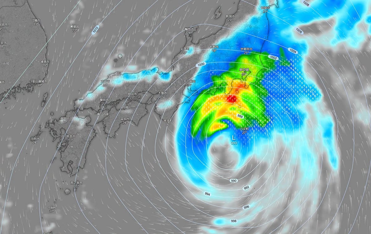 杜鵑颱風北上，週日至下週一上午影響日本關東、東北，外圍環流與鋒面恐帶來強風大雨。 圖：翻攝自專業氣象粉專「台灣颱風論壇｜天氣特急」