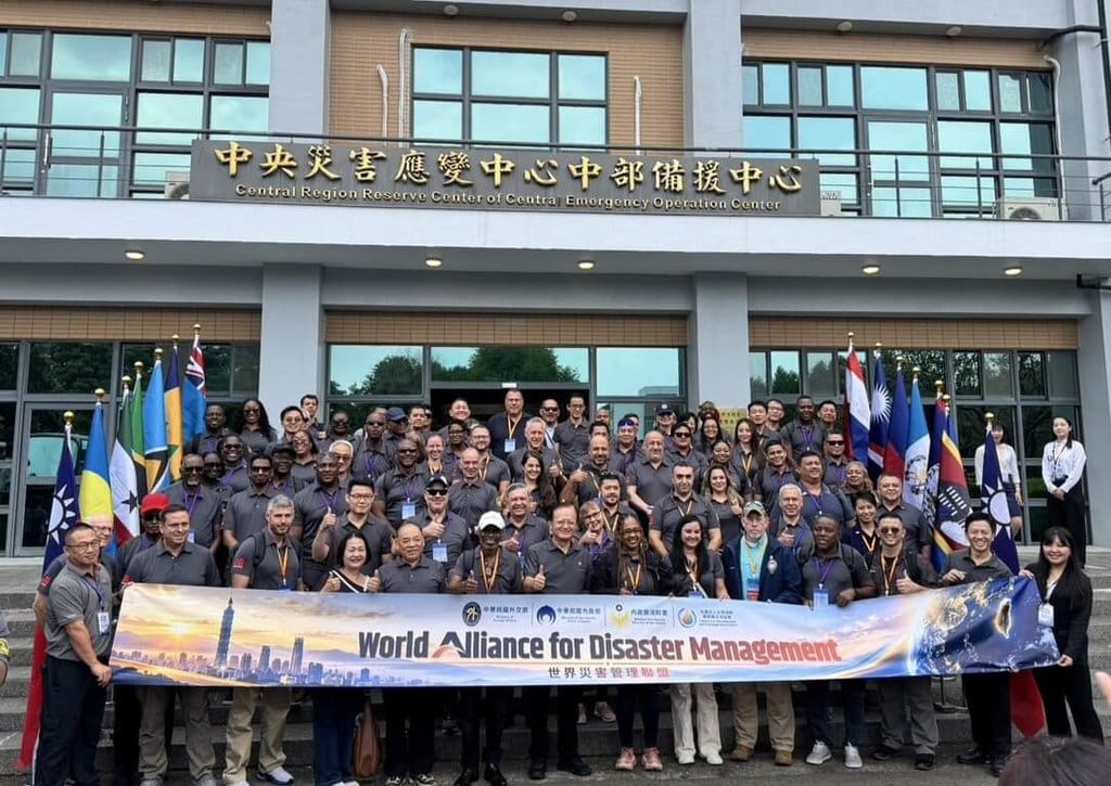 內政部消防署表示，台灣正式發起成立「世界災害管理聯盟」（WADM），各國代表團20日參訪消防署訓練中心，展現台灣人才培育到科技應用的防救災訓練體系。（消防署提供）中央社記者黃麗芸傳真　115年9月20日