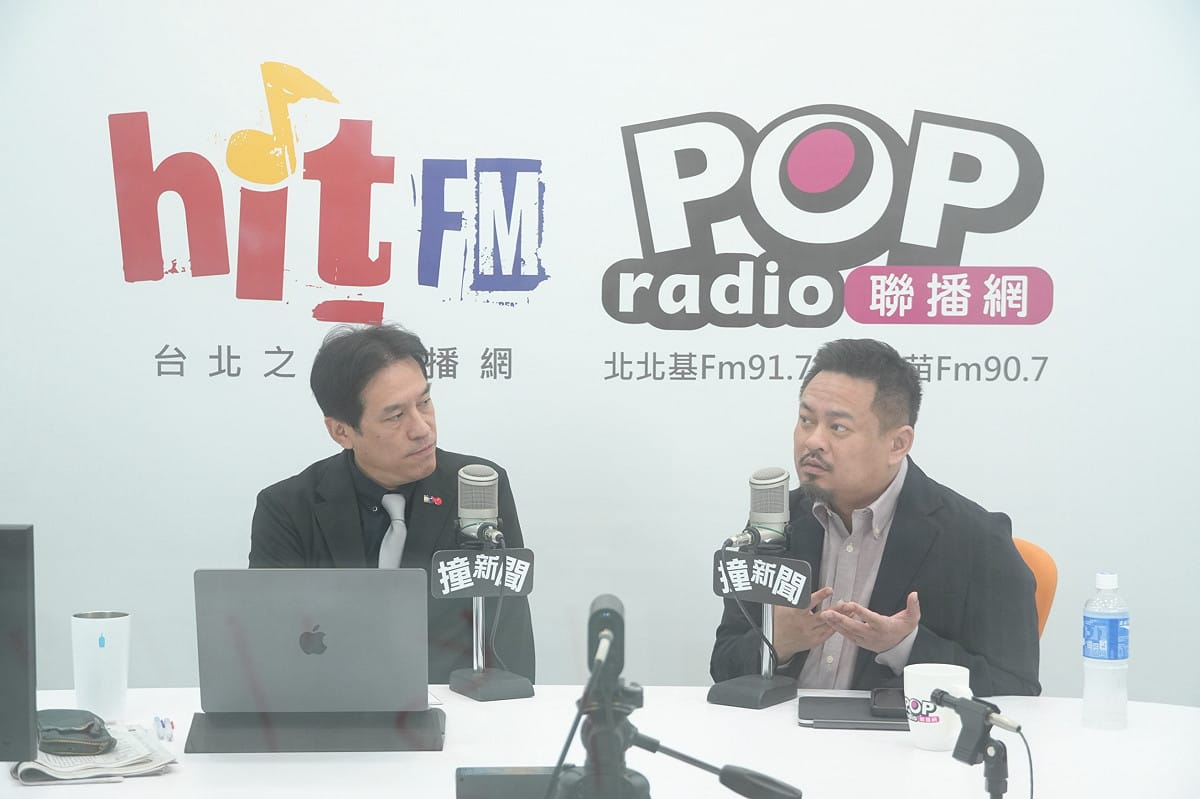勞動部長洪申翰今（23）日接受資深媒體人黃暐瀚《POP撞新聞》專訪。 圖：POP撞新聞 提供