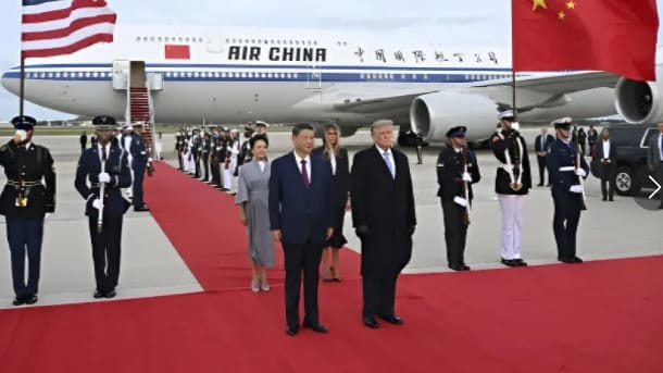 中國國家主席習近平與夫人彭麗媛到美國進行國是訪問，習近平並在機場發表講話。
