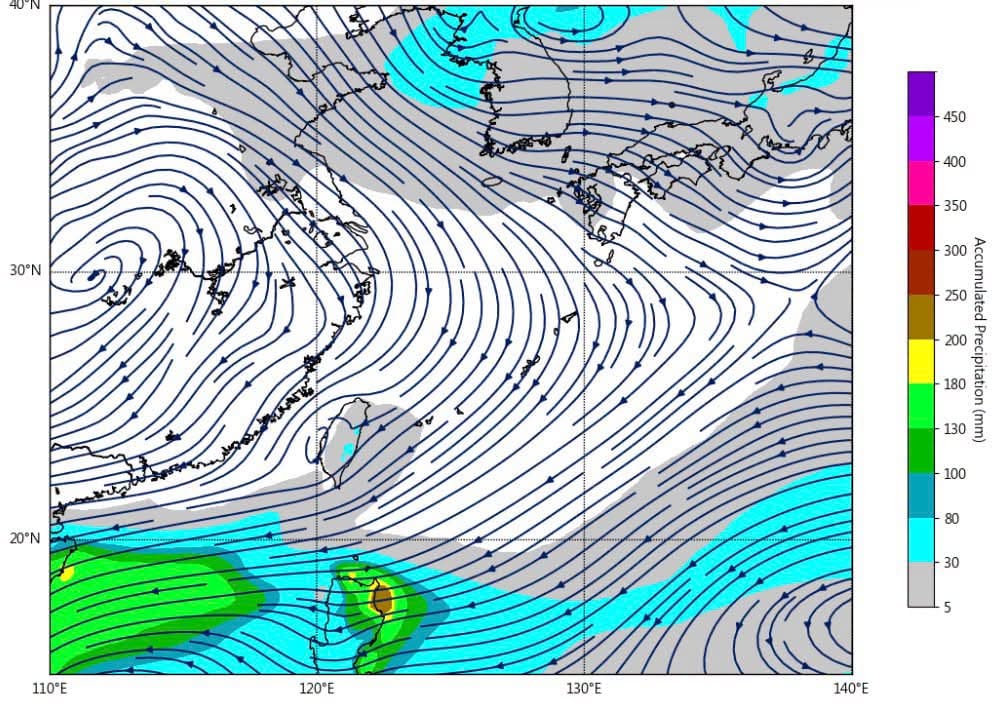 AI預測模型(AIFS)顯示10月上旬東北季風或冷空氣南下時的低空環流線條與降雨分布趨勢，為氣象團隊評估冷空氣實質強度的重要參考依據。 圖：翻攝自賈新興臉書粉專
