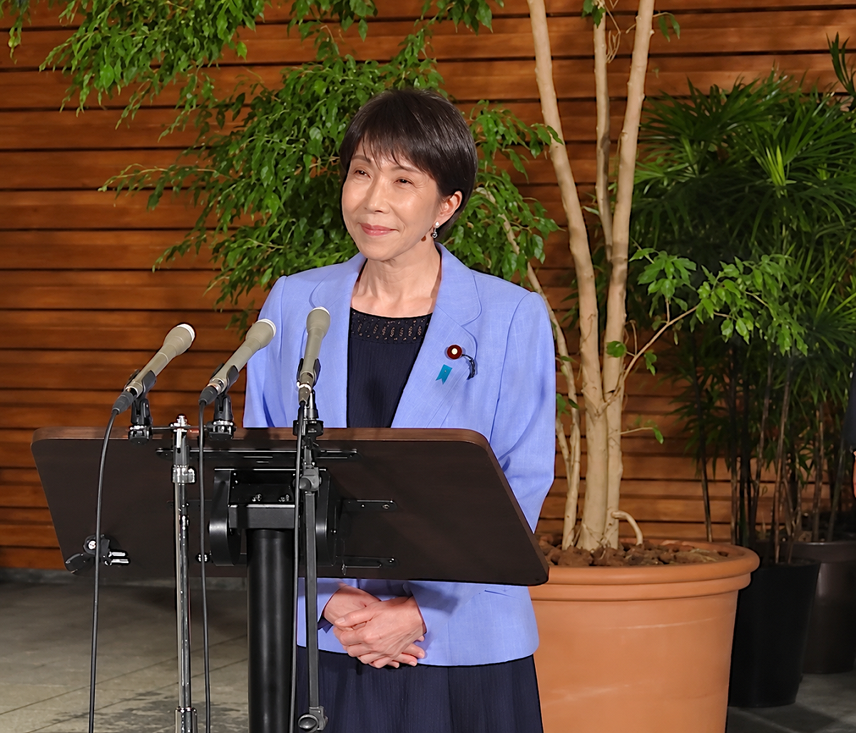 日本首相高市早苗26日在首相官邸針對此次美日領袖通話內容進行簡要說明。 圖：翻攝自首相官邸X