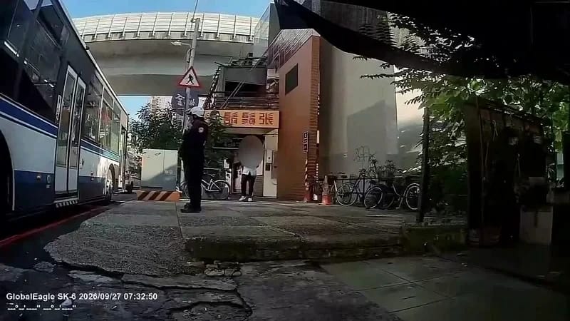 高姓乘客陳屍車內3天才被乘客發現。 圖：翻攝畫面
