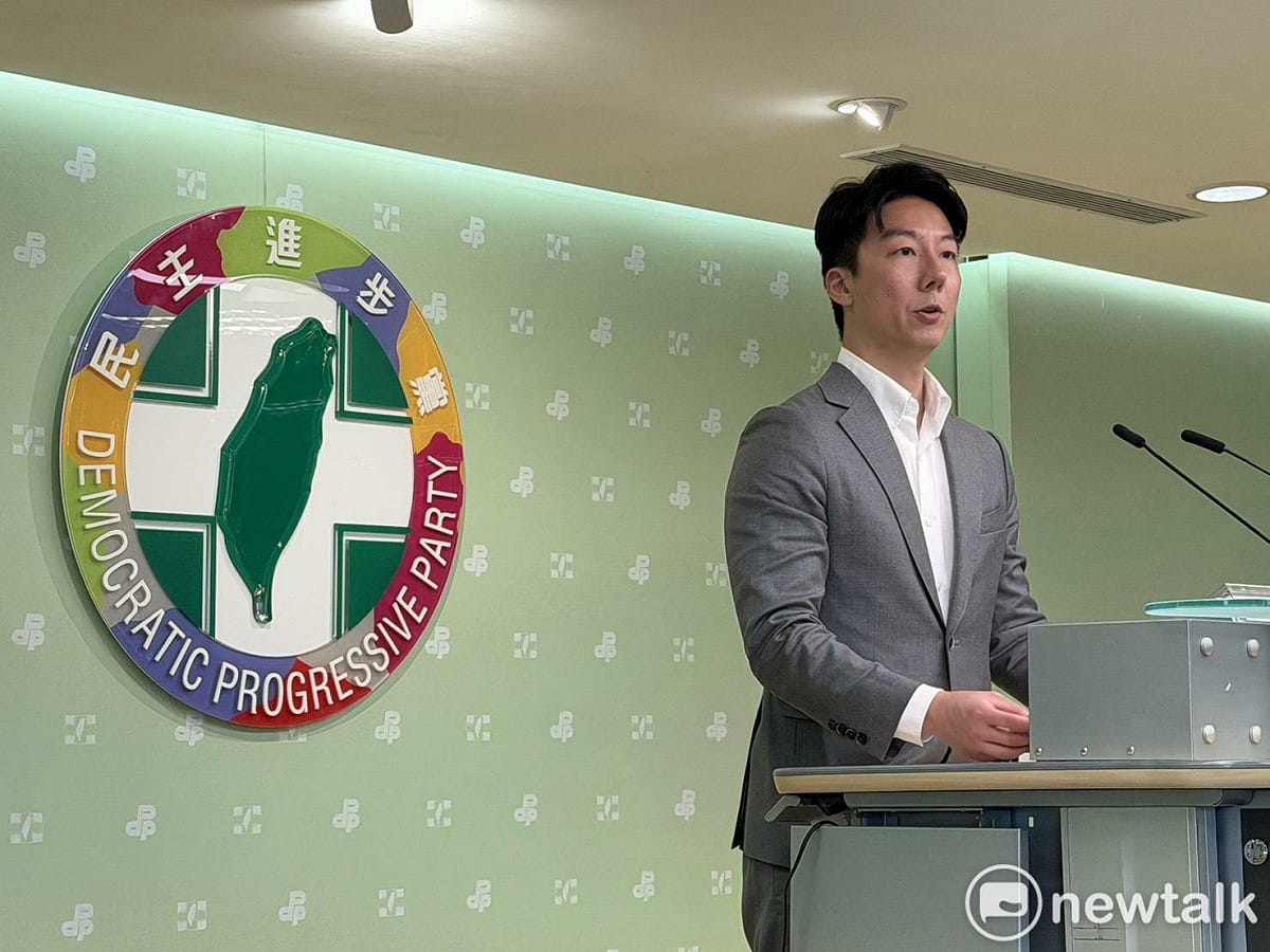 民進黨發言人吳崢批評中國篡改歷史。 圖：高逸帆／攝