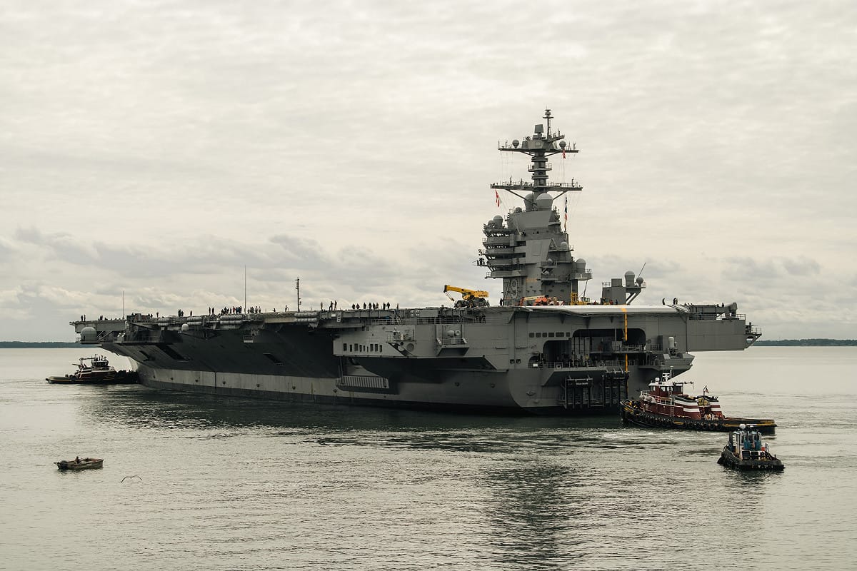 美軍第二艘福特級核動力航空母艦「 甘迺迪號」於週二達成初步驗收，預計明年 3 月即可交付海軍。 圖:翻攝自 X @WeAreHII
