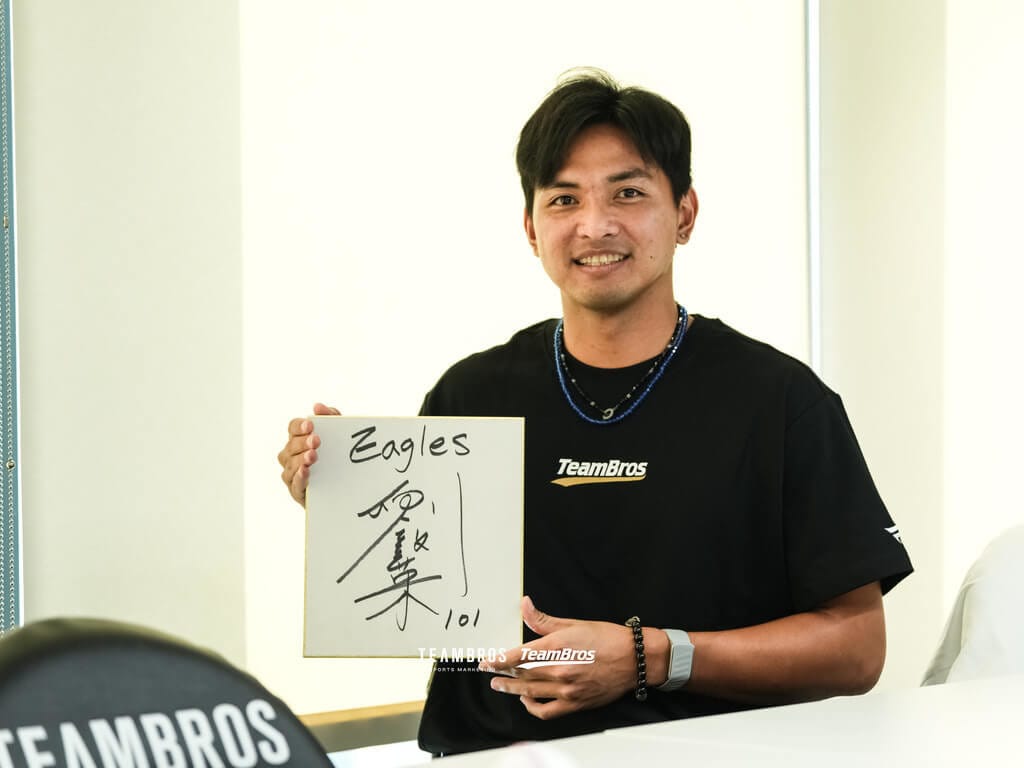 日本職棒東北樂天金鷲隊30日宣布，以育成合約簽下台灣投手劉致榮（圖），劉致榮選擇101號背號，期許自己成就如台北101。（挺悍賽事行銷提供）中央社記者蘇志畬傳真　115年9月30日
