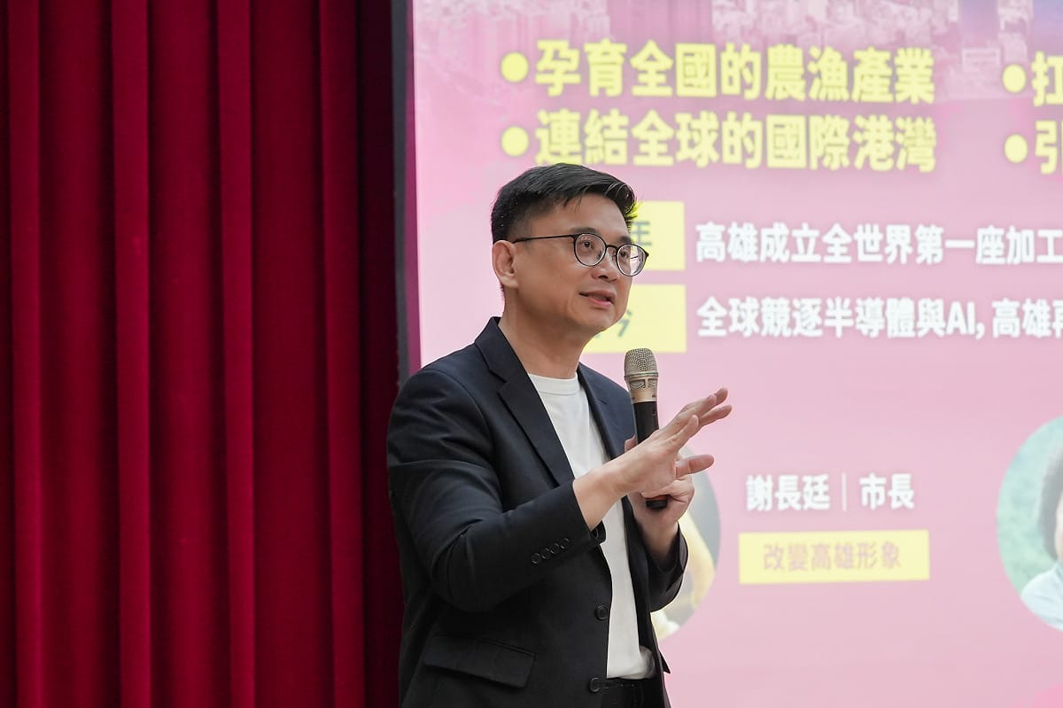 賴瑞隆進一步承諾推動制定全國第一部綜合性的《高雄市青年發展自治條例》。 圖：賴瑞隆競辦／提供