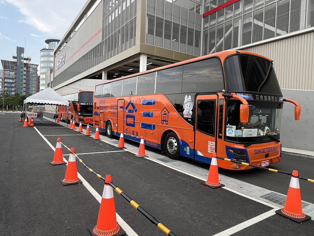 好市多新高雄店接駁車空車率高，對車潮實質分流有限。 圖：民眾提供