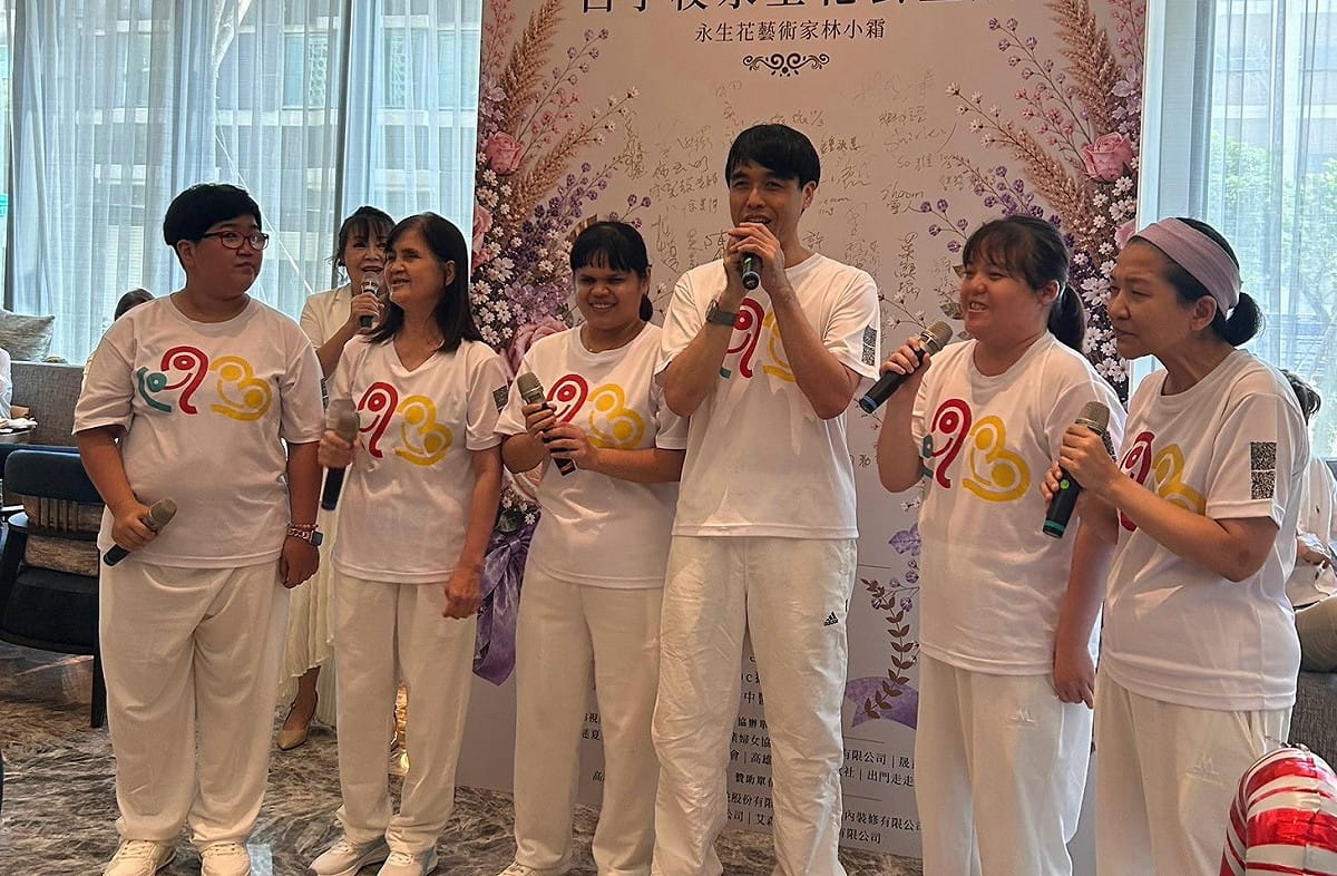 視障藝術家感謝各界以實際行動化為支持與關懷。 圖：孫家銘／翻攝