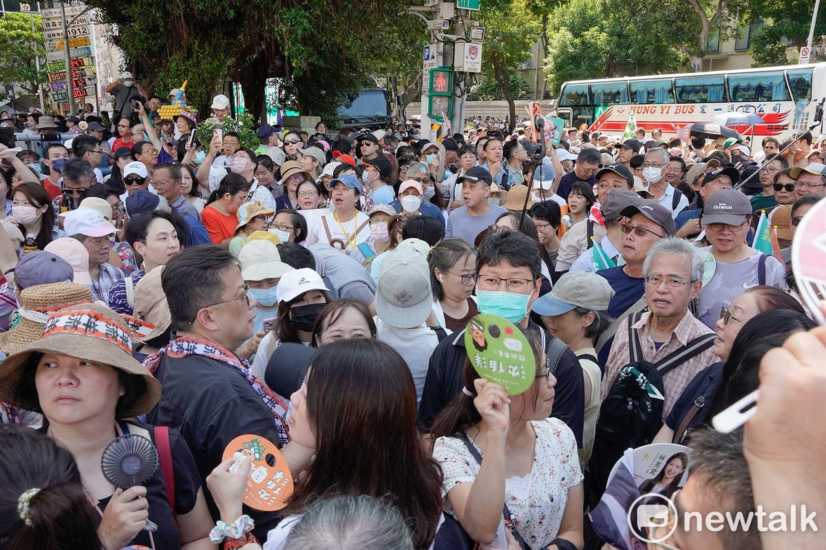 沈伯洋競總成立，現場人潮。 圖：張良一／攝