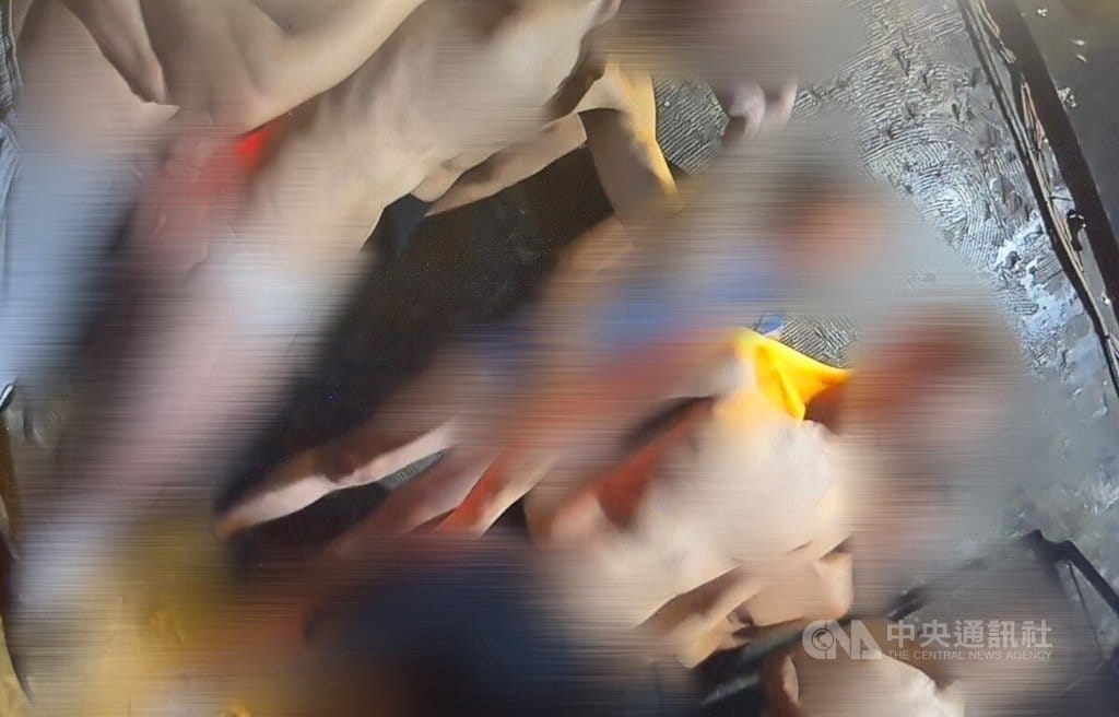 外界質疑北市萬華區某間酒吧3日遭警方搜索，疑涉不當執法，警方4日表示，此案是經民眾檢舉、合法蒐證，確認有妨害風化情事（圖），有員警言行不當已懲處在案。（翻攝照片）中央社記者黃麗芸傳真 115年10月4日
