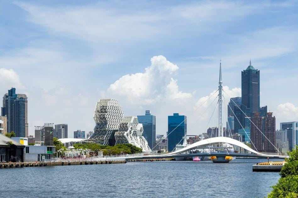 探索興號寒假期間另由高雄出發，規劃2晚至7晚多元航程，從沖繩海島、日韓雙國到日本深度之旅，寒假期間更推出香港航程。 圖：麗星郵輪／提供