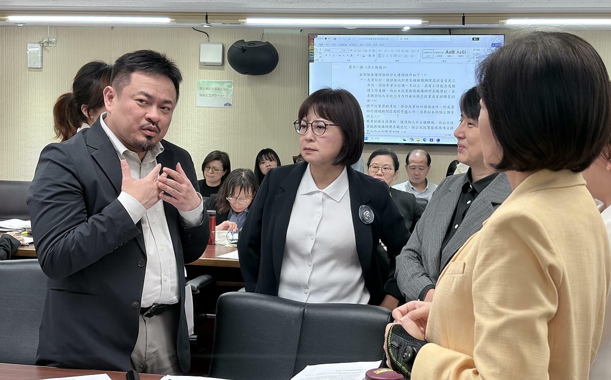 衛環今協商勞動部520大禮包 最終幾乎全卡關