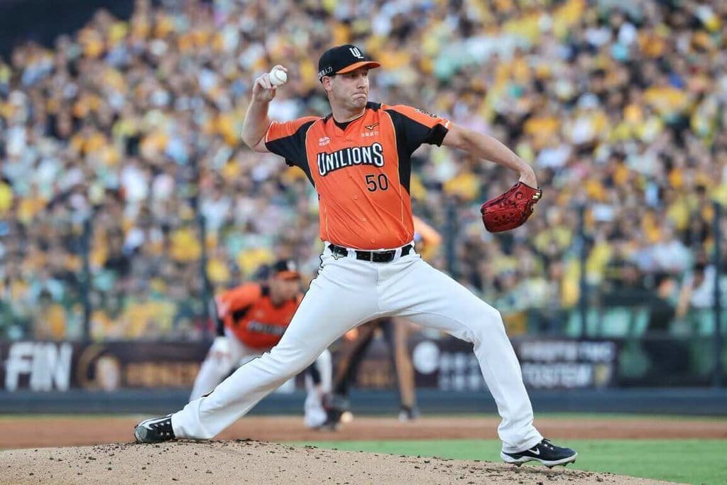 中職季後挑戰賽9日正式開打，統一7-ELEVEn獅隊推出洋投布雷克（Brock Dykxhoorn）（圖）先發，投5局失掉4分責失分、承擔敗投。（統一獅提供）中央社記者謝靜雯傳真　115年10月9日