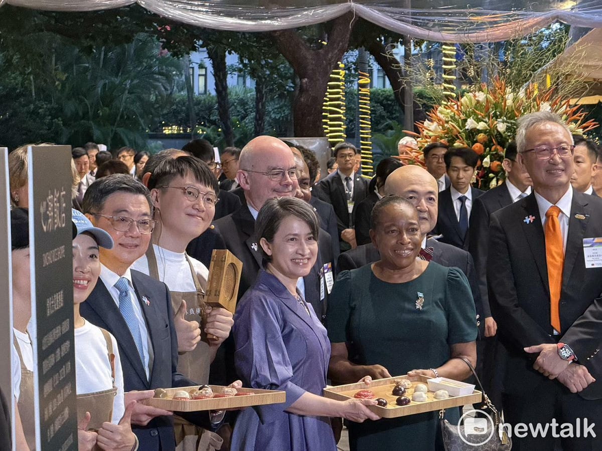 蕭美琴與卓榮泰出席國慶酒會。 圖：高逸帆／攝